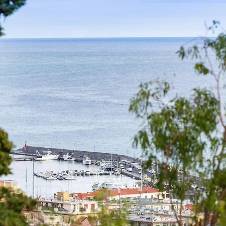 Gioiello 10, Emma * 산레모