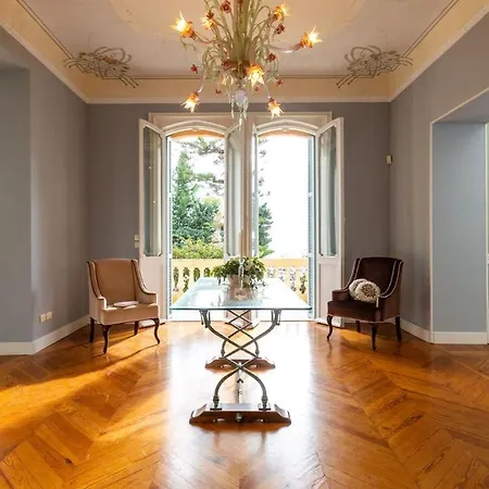 Gioiello 10, Emma 빌라