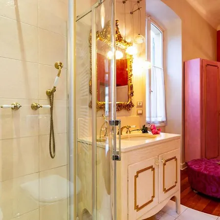 Gioiello 10, Emma Villa *